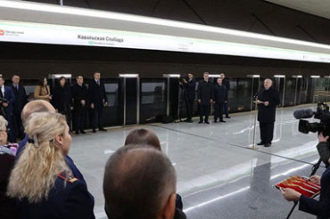 Лукашенко предложил осваивать наземное метро в сторону Смолевичей (за Уручье)