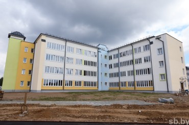 В новую Колодищанскую школу требуются уборщики, повара и кухонные рабочие
