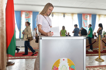 Лукашенко подписал закон о едином дне голосования. Местные выборы переносятся на 2023 год