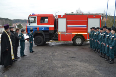 Новый пожарный автомобиль был торжественно передан в пожарную часть №3 п. Колодищи