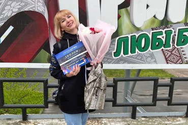 Жительница Колодищ стала победительницей конкурса дизайнеров "Fashion Art 2022" в номинации "Стиль Этно"