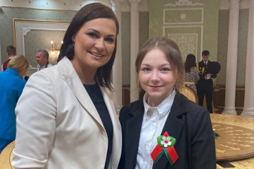 11-классница из Колодищ посетила Дворец Независимости благодаря конкурсу "Хатынь глазами детей"