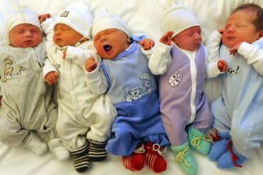 В мае родилось 19 детей в Колодищах, из них две двойни