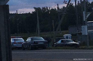 Фотофакт: BMW сбил столб на улице Чкалова в Колодищах