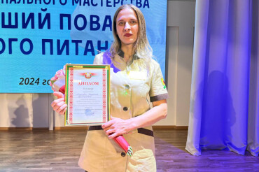Лучшим поваром школьного питания Минского района стала Елизавета Мацкевич из Колодищ