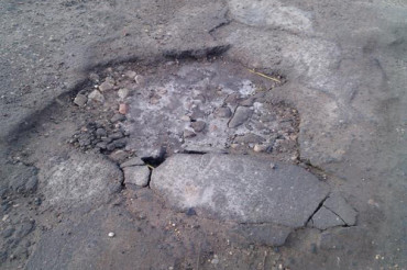 ГАИ: дефекты проезжей части улицы Волмянский шлях устранены путем ямочного ремонта