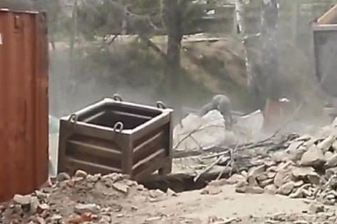 Житель пожаловался на пыльное и шумное производство вблизи многоквартирных домов в Колодищах