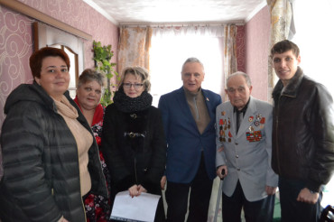 Депутат Найдович и коллектив МАП ЗАО поздравили Колодищанского ветерана ВОВ с 96-летием