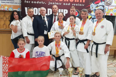 Светлана Вилькина привезла в Колодищи три золота и серебро чемпионата мира по каратэ