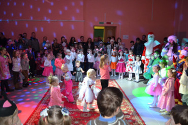 В Колодищанском КСЦ прошли Новогодние представления для детей