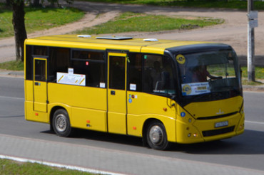 По новому маршруту в Колодищи начали ходить автобусы МАЗ вместимостью 36 человек