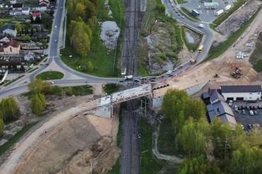 В сети появились фото строящегося моста в Колодищах с высоты 