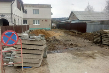 Придомовую площадку к ЖЭУ-2 благоустроят в рамках ремонта жилфонда