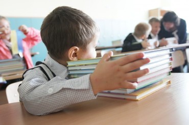 Оплата за школьные учебники в новом учебном году составит 16 рублей
