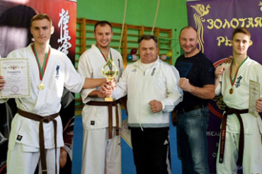 Спортсмены из Колодищ выиграли командный кубок Беларуси по Киокушинкай каратэ