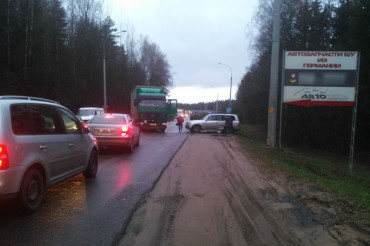 ДТП на въезде в Колодищи: по обе стороны образовались километровые пробки