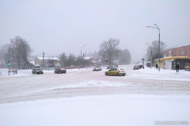 Что происходило на дорогах в Колодищах во время снегопада 29 ноября. Фото и видео