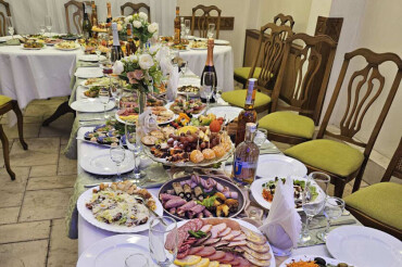 Кафе "Королёв Стан": проведение банкетов и еда на заказ для ваших мероприятий