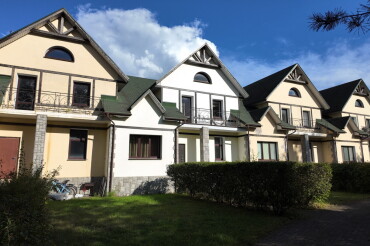 С аукциона продают трёхэтажный жилой дом в Колодищах