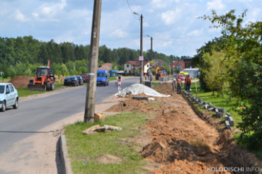 По улице Волмянский шлях приступили к работам по ремонту дороги