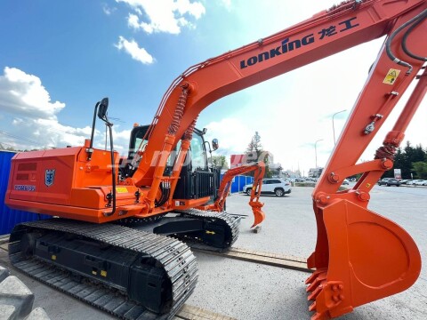Аренда экскаватора гусеничного от 8 тонн до 15 тонн (ковши 40,50,60,90,200 планировочный, Ямобур 20,30,40,50,60. ГИДРОМОЛОТ) фото 1