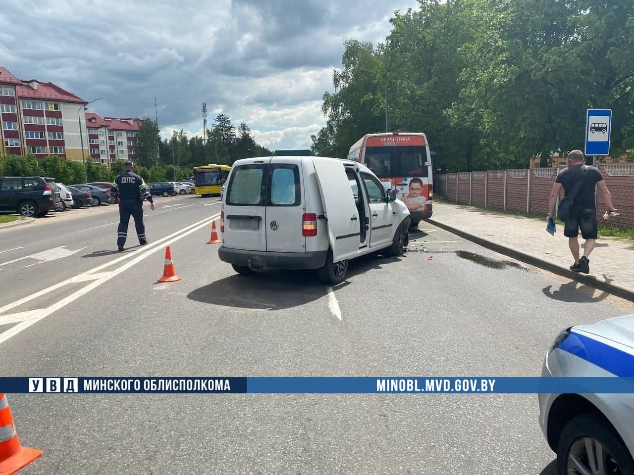В Колодищах Volkswagen врезался в маршрутку, трём пассажирам потребовалась госпитализация