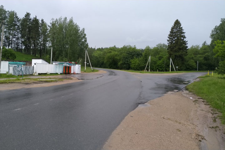 ​В Юхновке провели обследование дорожных условий для общественного транспорта