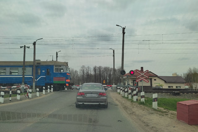 В ночь на 3 июня в Колодищах будет закрыт ЖД переезд