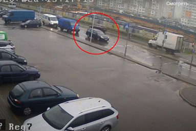 На трассе Колодищи-Заславль пьяный водитель уснул за рулем, ожидая зеленого сигнала светофора