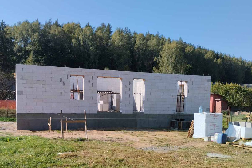 На продолжение строительства храма в Юхновке собирают средства 