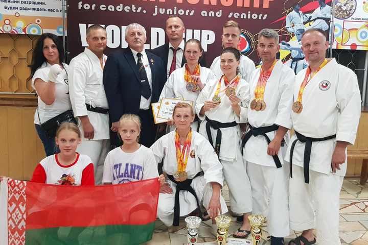 Светлана Вилькина привезла в Колодищи три золота и серебро чемпионата мира по каратэ