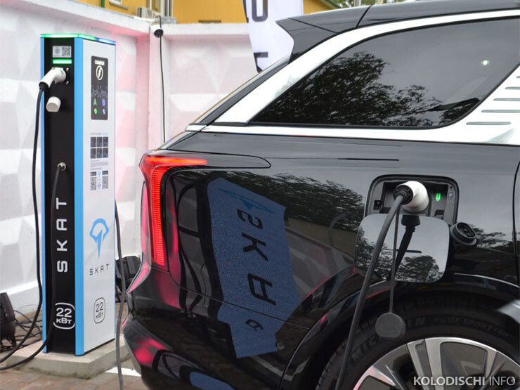 Как отличается стоимость поездок на электрокаре от бензиновых авто посчитали в МАРТ