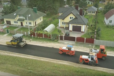 Пользователь опубликовал видео укладки асфальта на Полигоне с высоты птичьего полета
