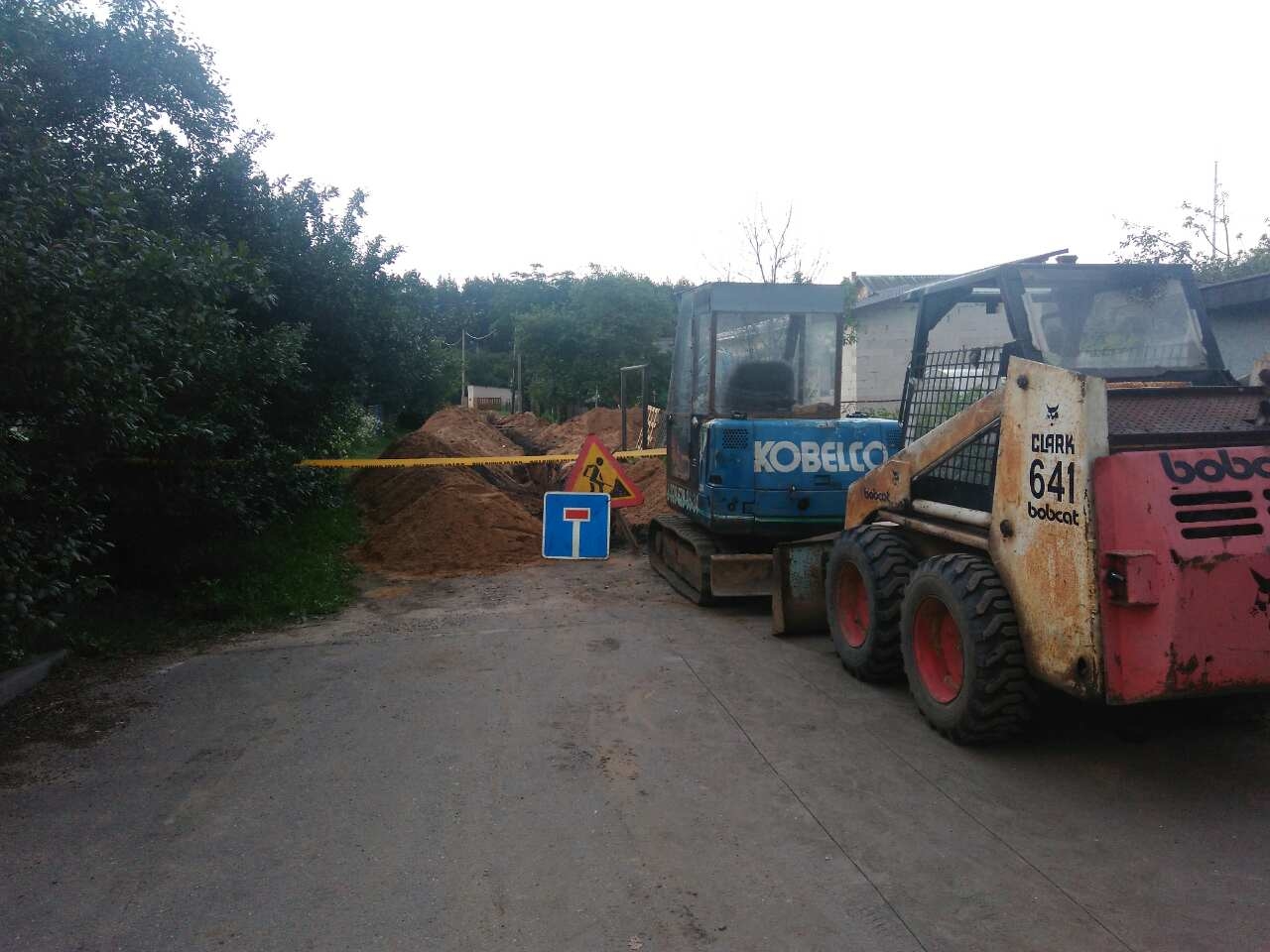 Жители частного сектора в Военном городке проводят газ к своим домам