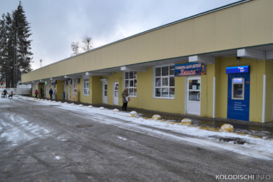 В торговых рядах на Минской, 5 готовится к открытию новый магазин 