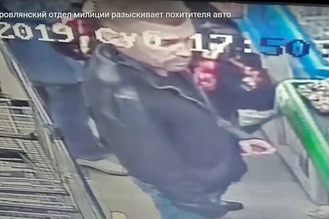 Милиция ищет мужчину, похитившего автомобиль в Колодищах. Видео