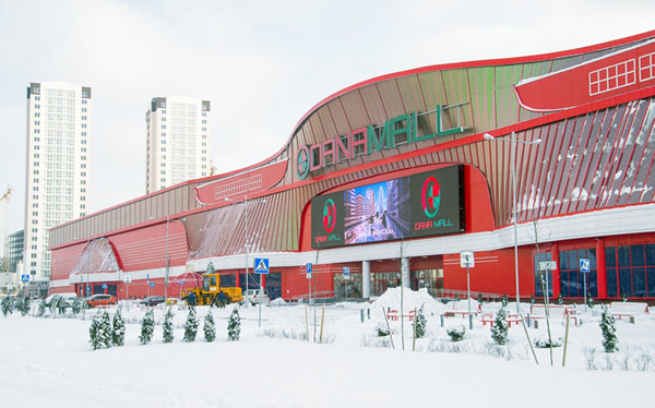 В Dana Mall сделают платную парковку после первых двух часов стоянки