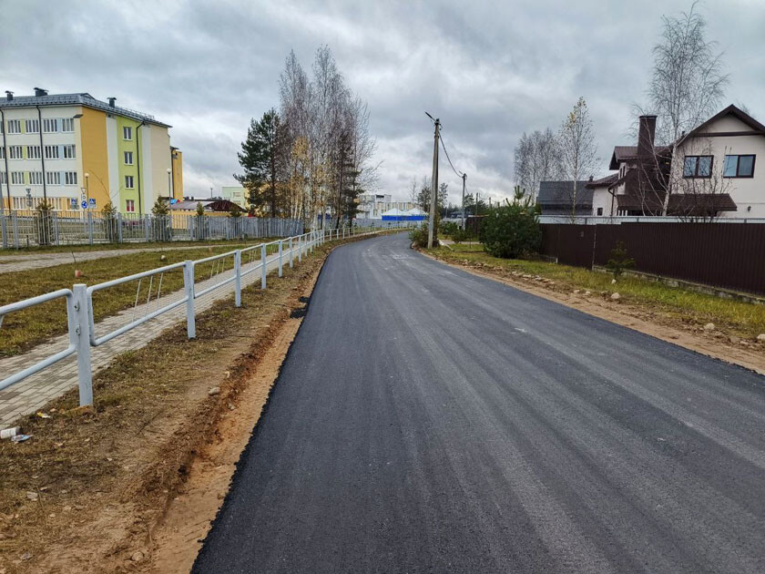Еще на одной улице в Колодищах появился асфальт