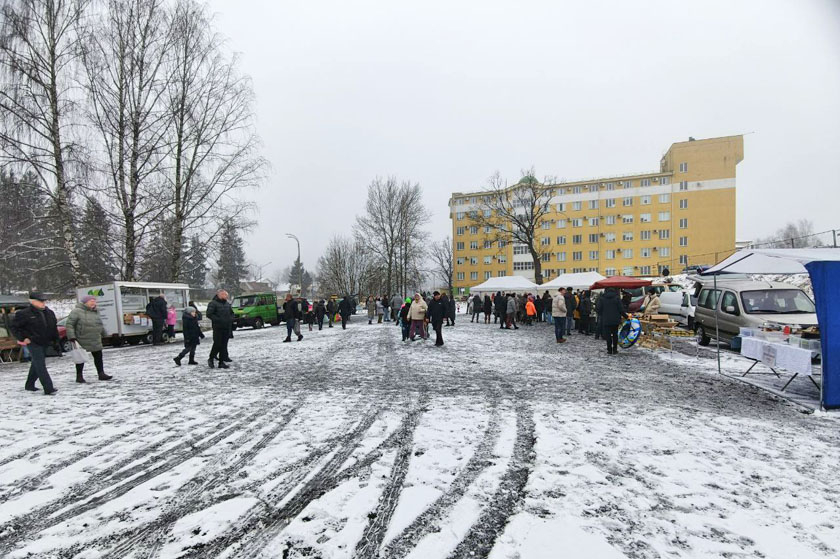 В Колодищах прошла ярмарка "Тутэйшая гаспадарка" с развлекательной программой "Масленка"