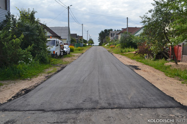 Дополнено: на Партизанской уложили асфальт, сейчас работают на Пионерской