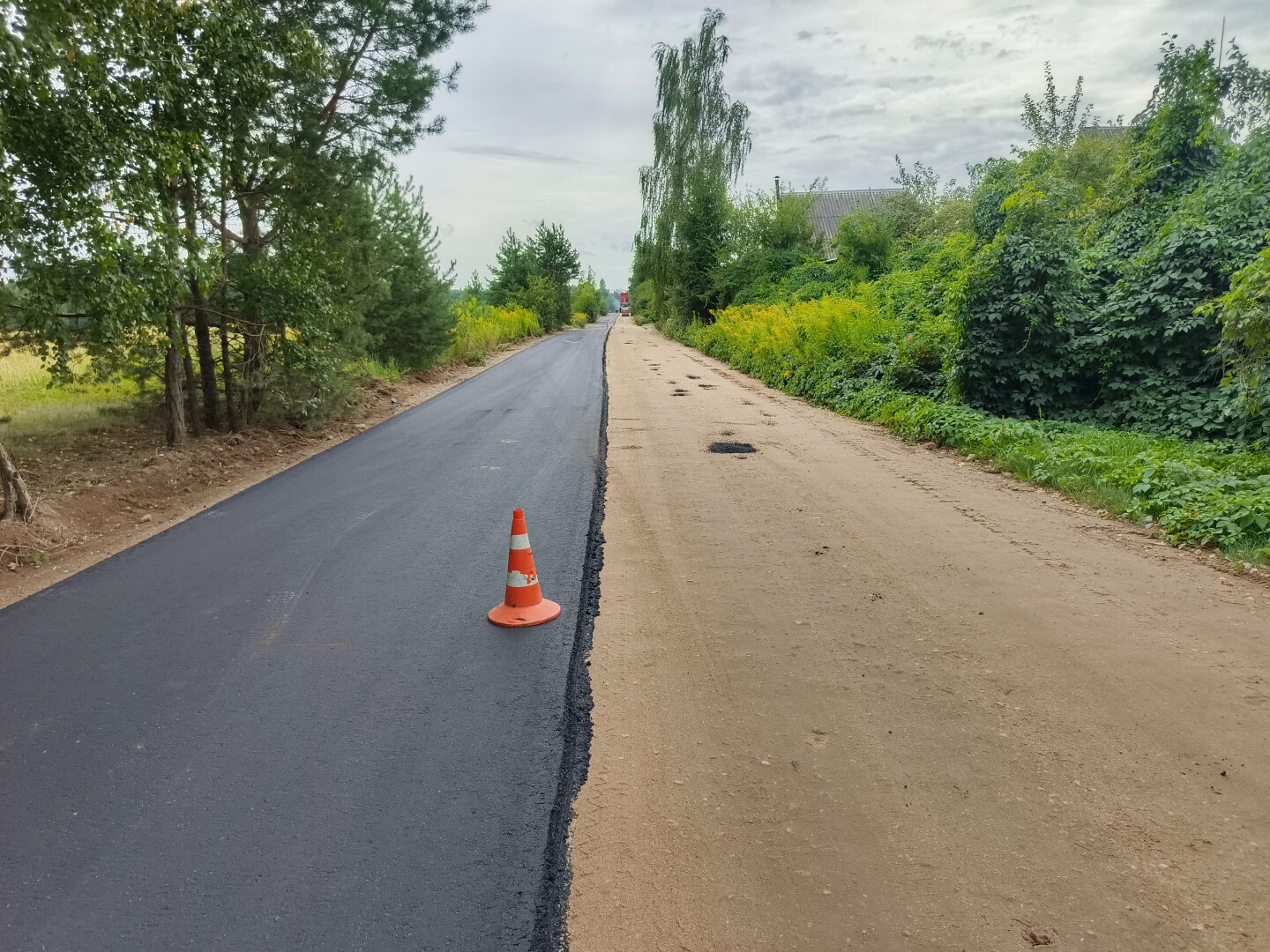 Часть гравийной дороги из Колодищ в Волму заасфальтировали