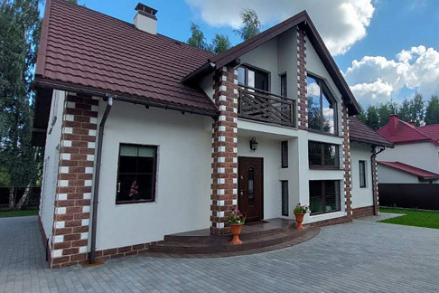 В Колодищах за долги на продажу выставили готовый коттедж за 700 тысяч рублей 