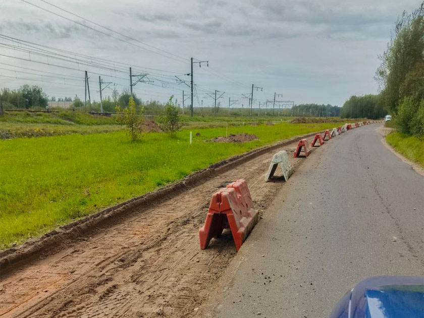 По улице Путейская идут ремонтные работы, движение осуществляется по одной полосе
