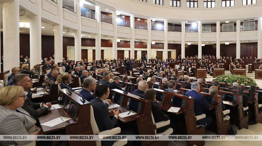 Лукашенко высказался за увеличение срока полномочий депутатов и единый день голосования